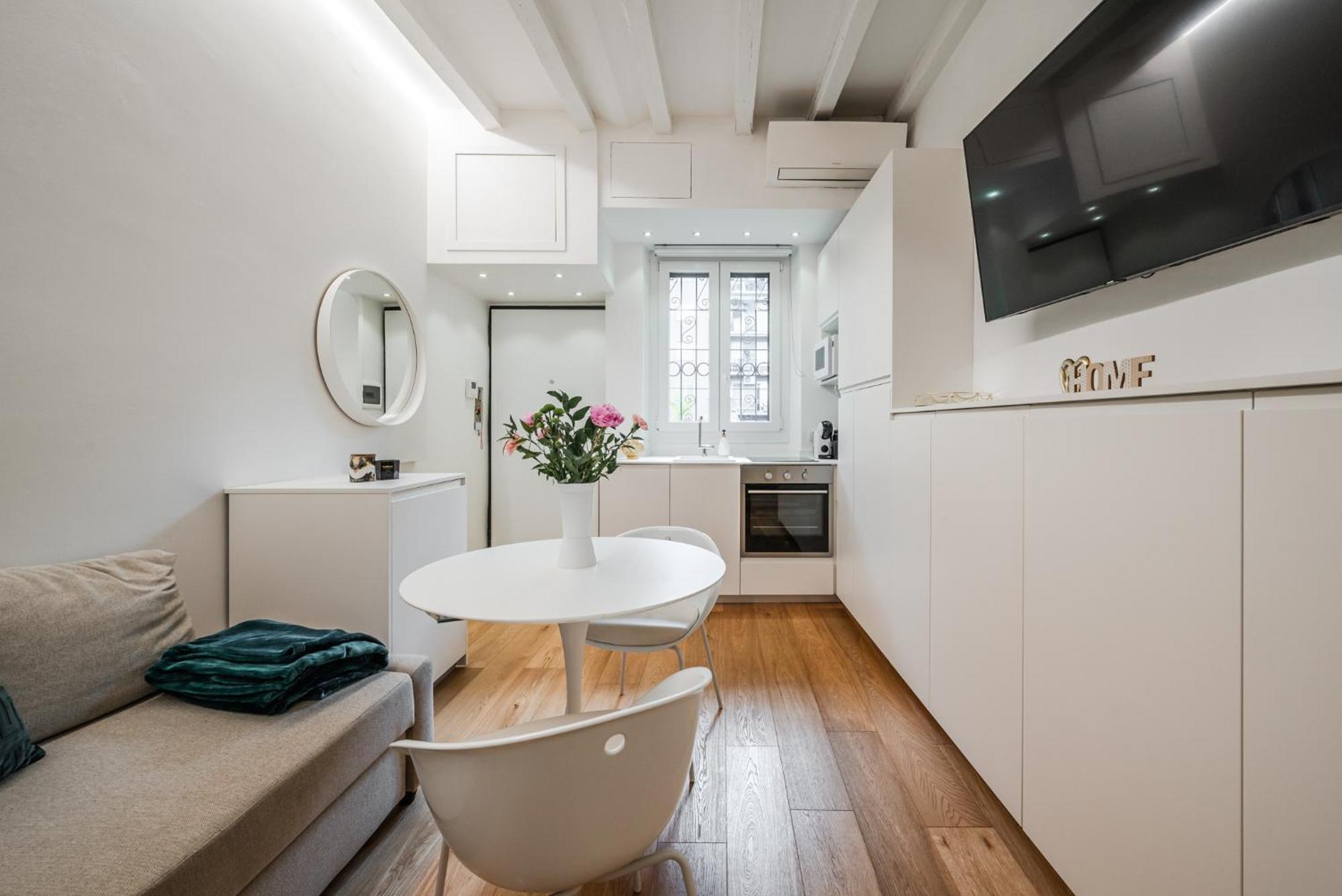Vivimihome - Navigli With Garage Appartement *
