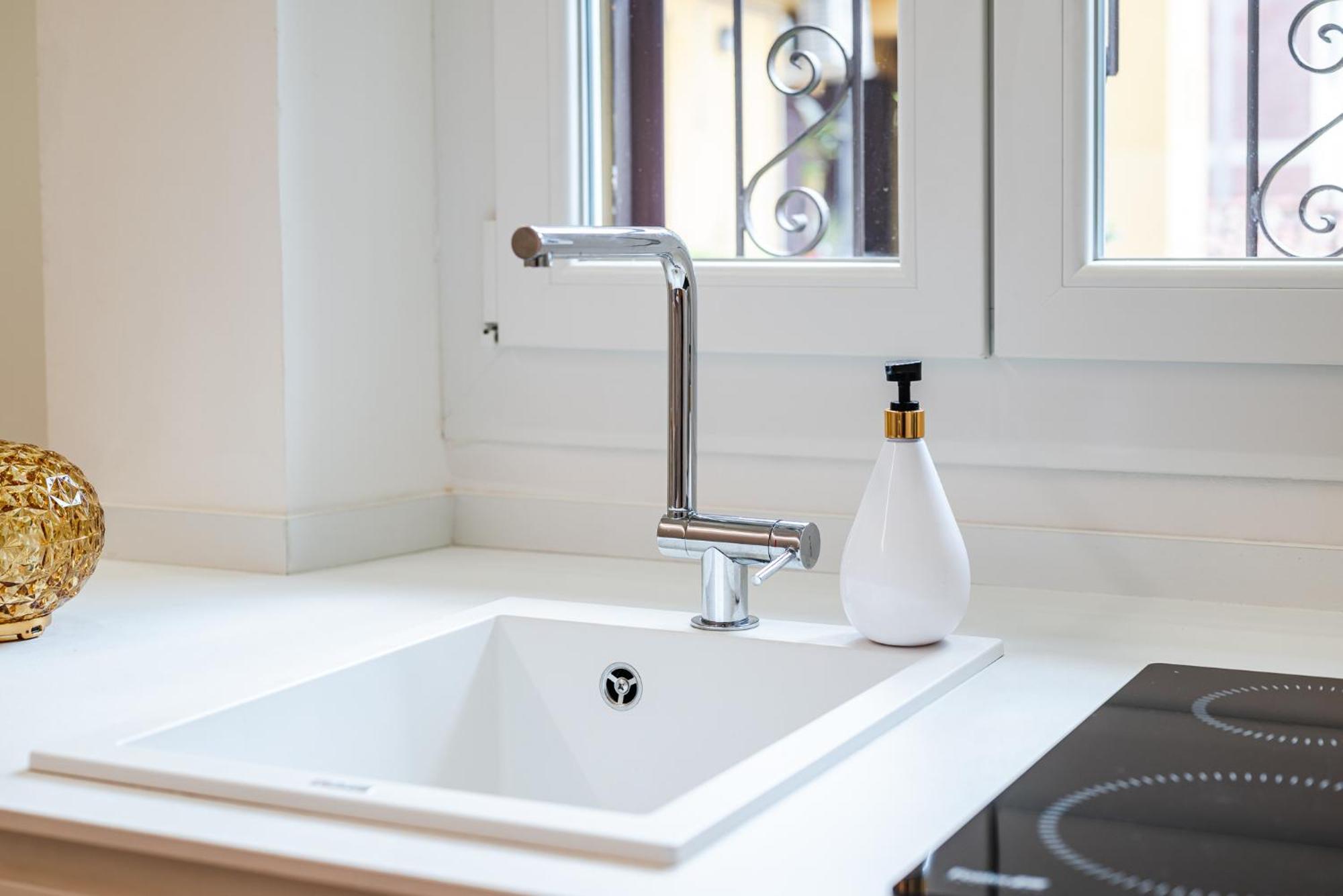 Vivimihome - Navigli With Garage * Milan